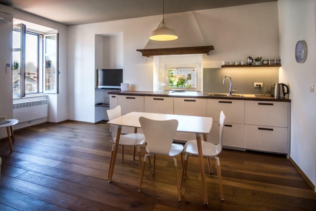 Apartment Festina Lente Rovinj Exterior photo